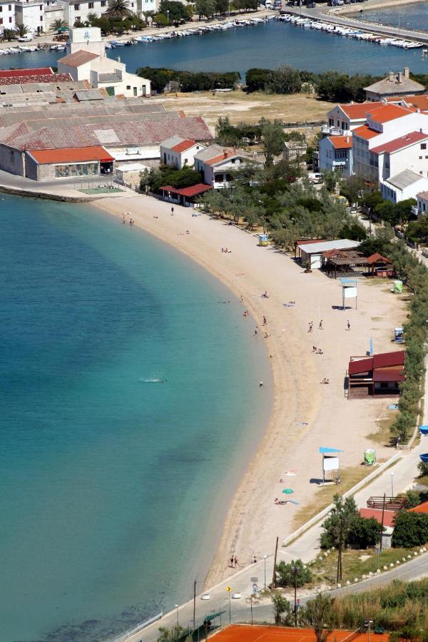 Apartments By The Sea Pag - 11778 Pag Town Extérieur photo